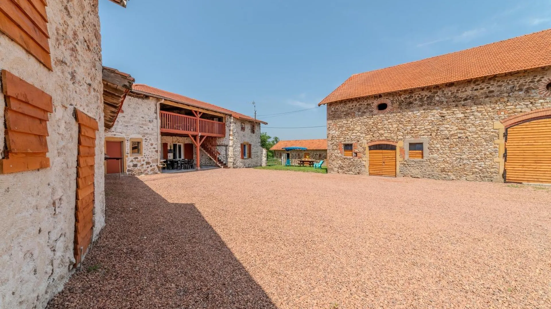 Apartament Les Coquelicots - A 30 Min De Roanne Regny