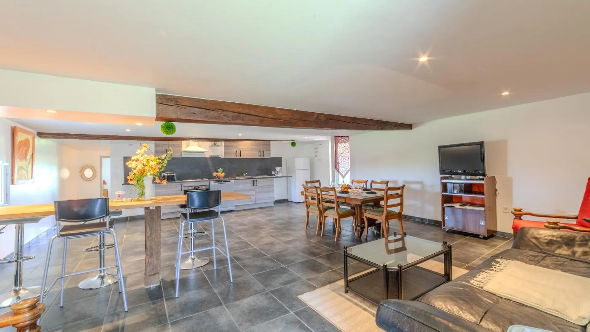 Apartament Les Coquelicots - A 30 Min De Roanne Regny